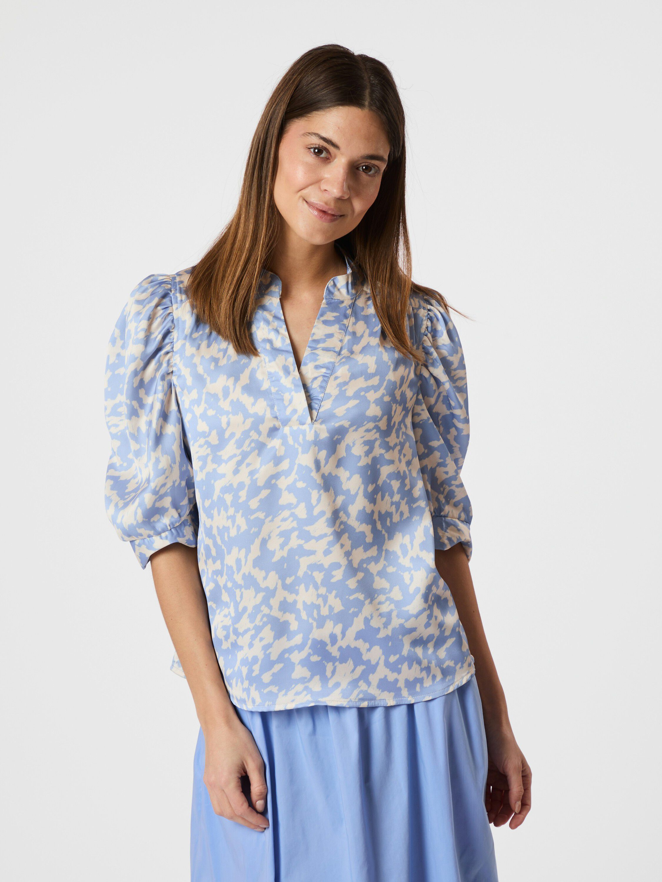 Roella Graphic Fade Blouse