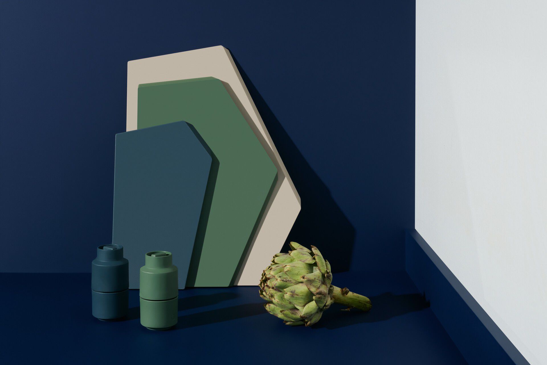 Zurich cutting board small, blueberry