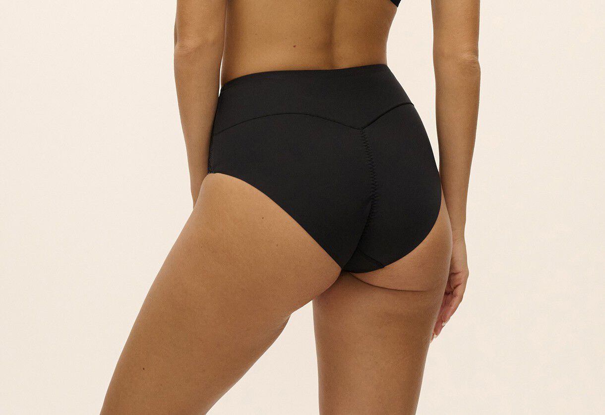 WACOAL ESSENCE SHAPING BRIEF