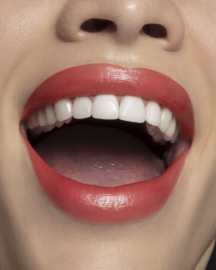 Glow Paradise Balm-in-Lipstick