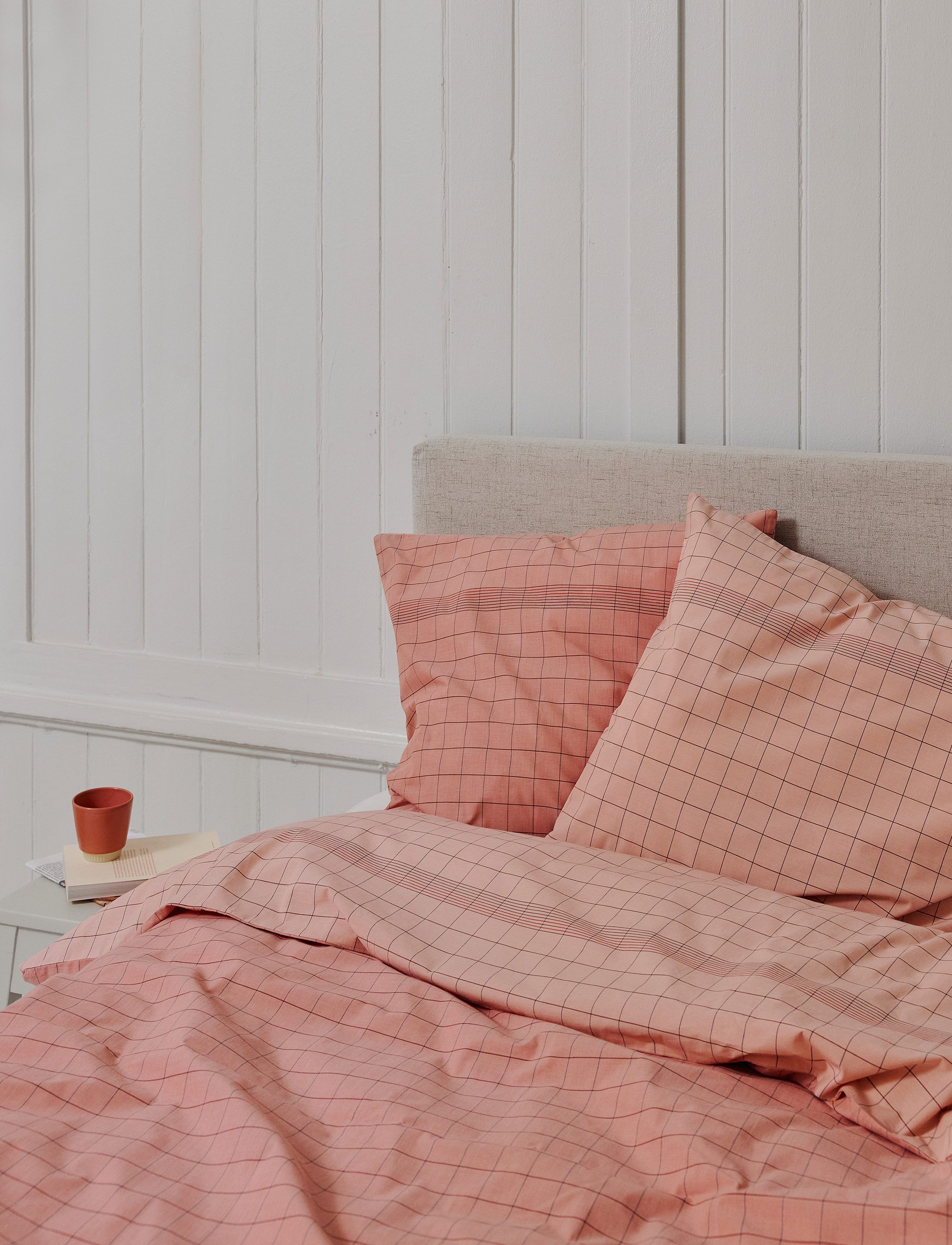 Vibeke Klint senget&oslash;y 140x220 cm/50x70 cm red