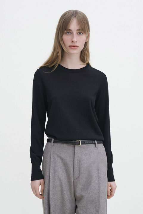 Merino R-neck Sweater