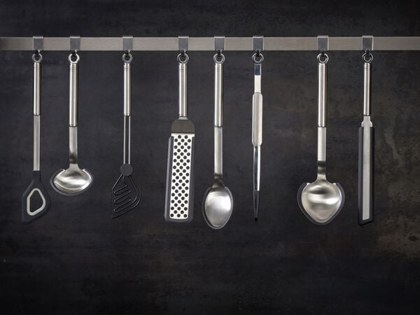 Spade med hull og knekk 26 cm Stål/Silikon