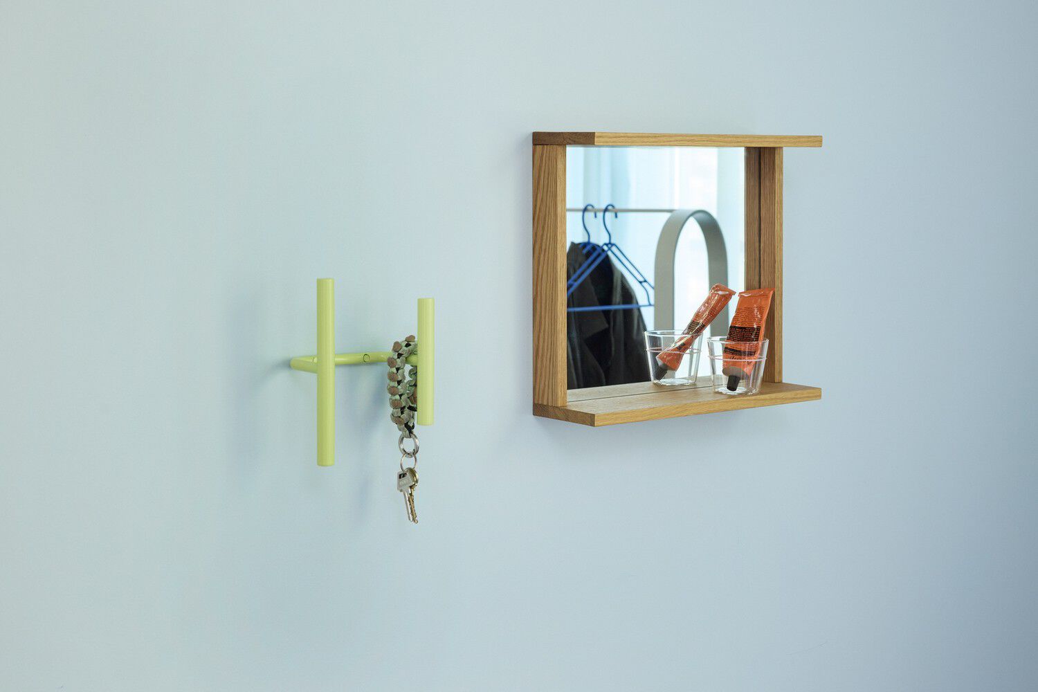 Flip Coatrack Light green