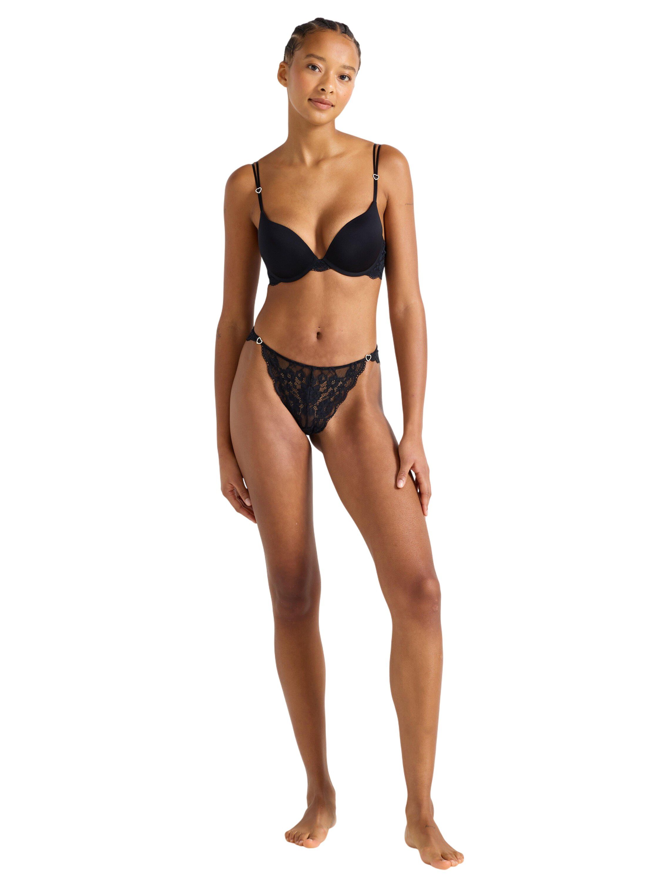 Brazilian briefs in lace with small