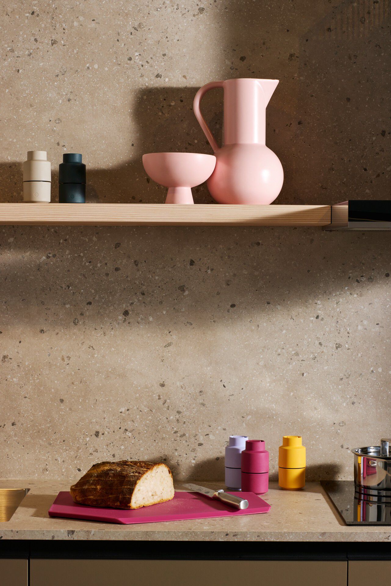 Zurich cutting board large, beetroot