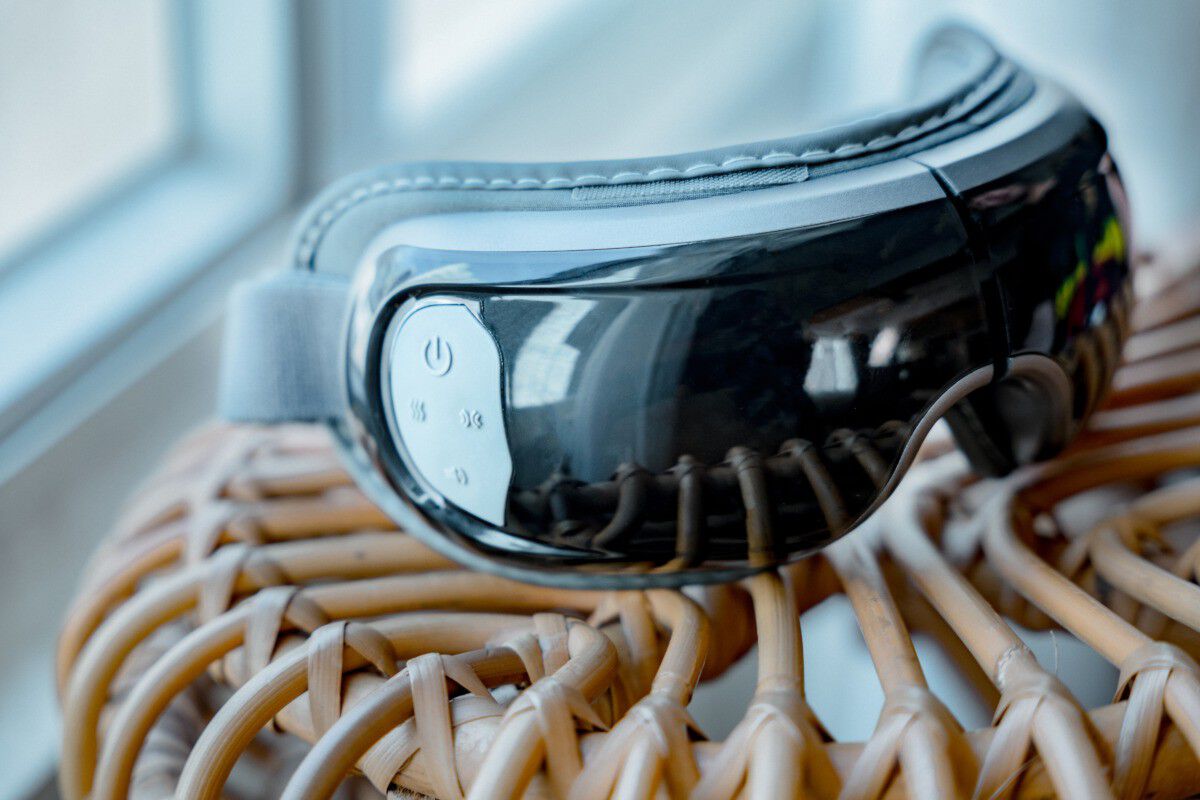 Eyeris 3 - Eye Massager