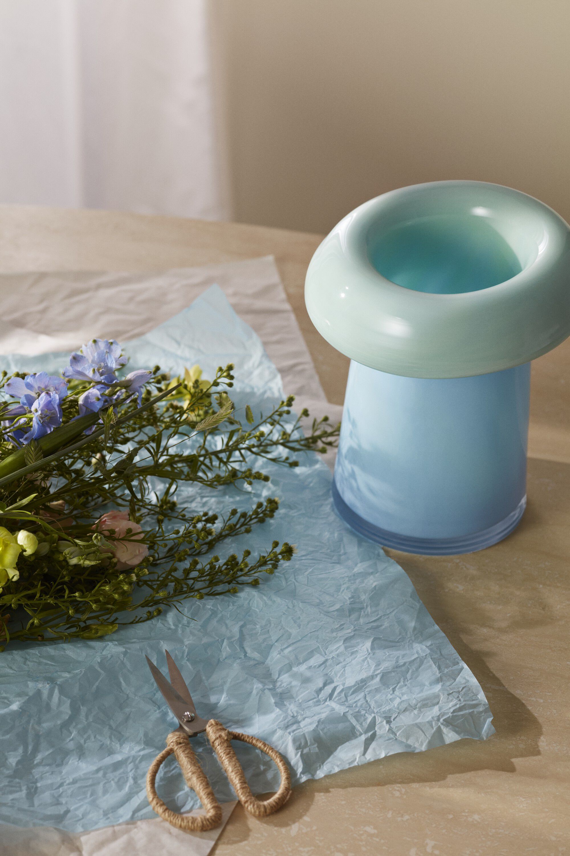Soma Vase H22. 5 cm lysebl&aring;/aqua