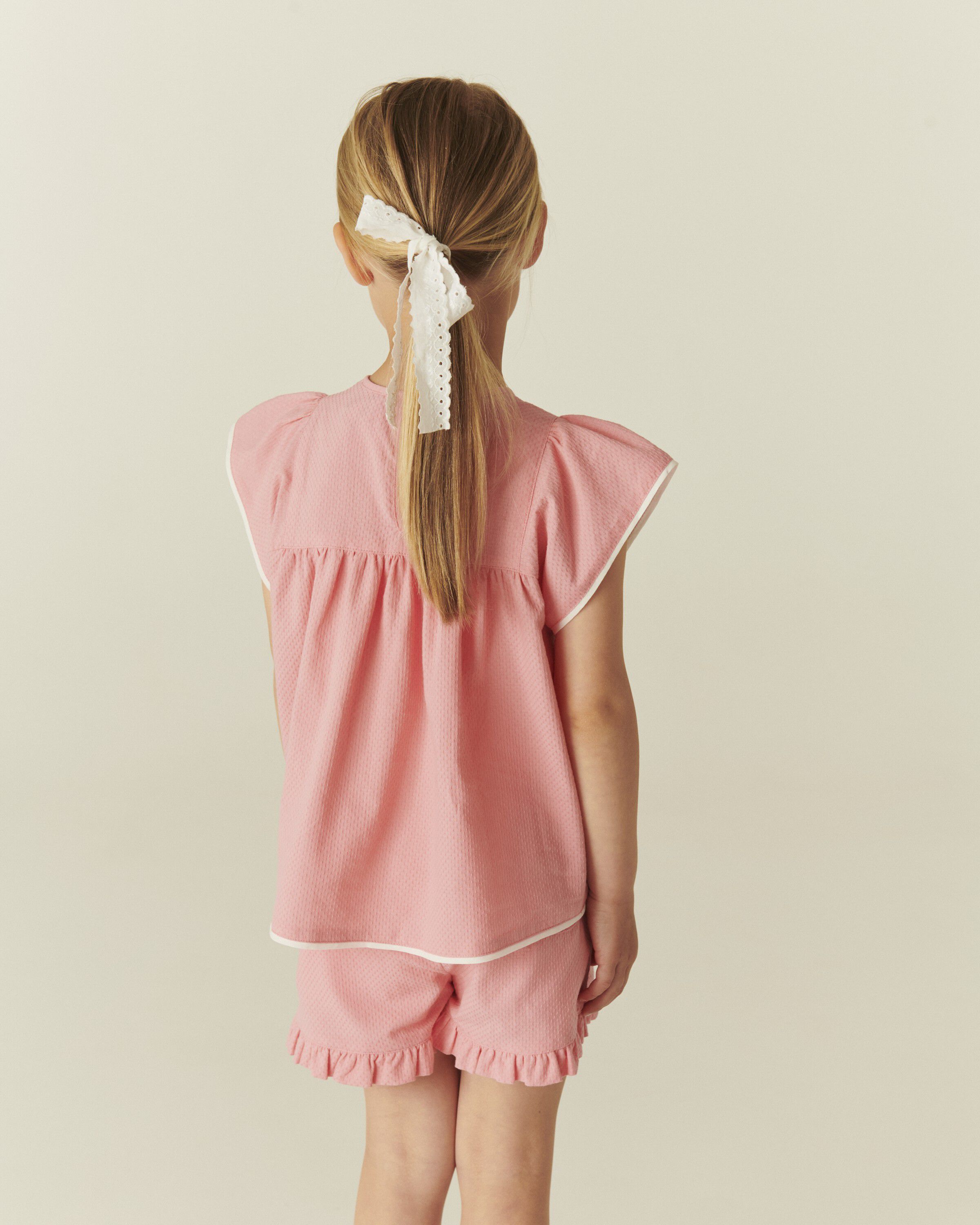 BLOUSE W. CONTRAST PIPING