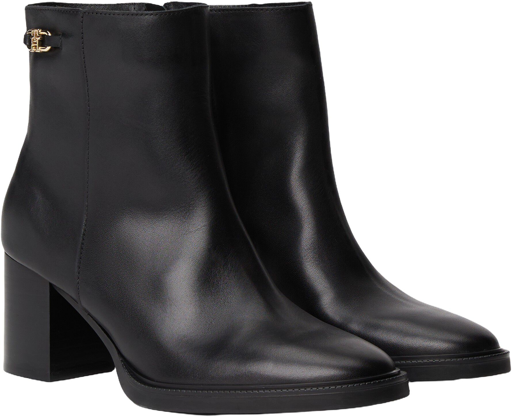 STACKED HEEL LEATHER ANKLE BOOT