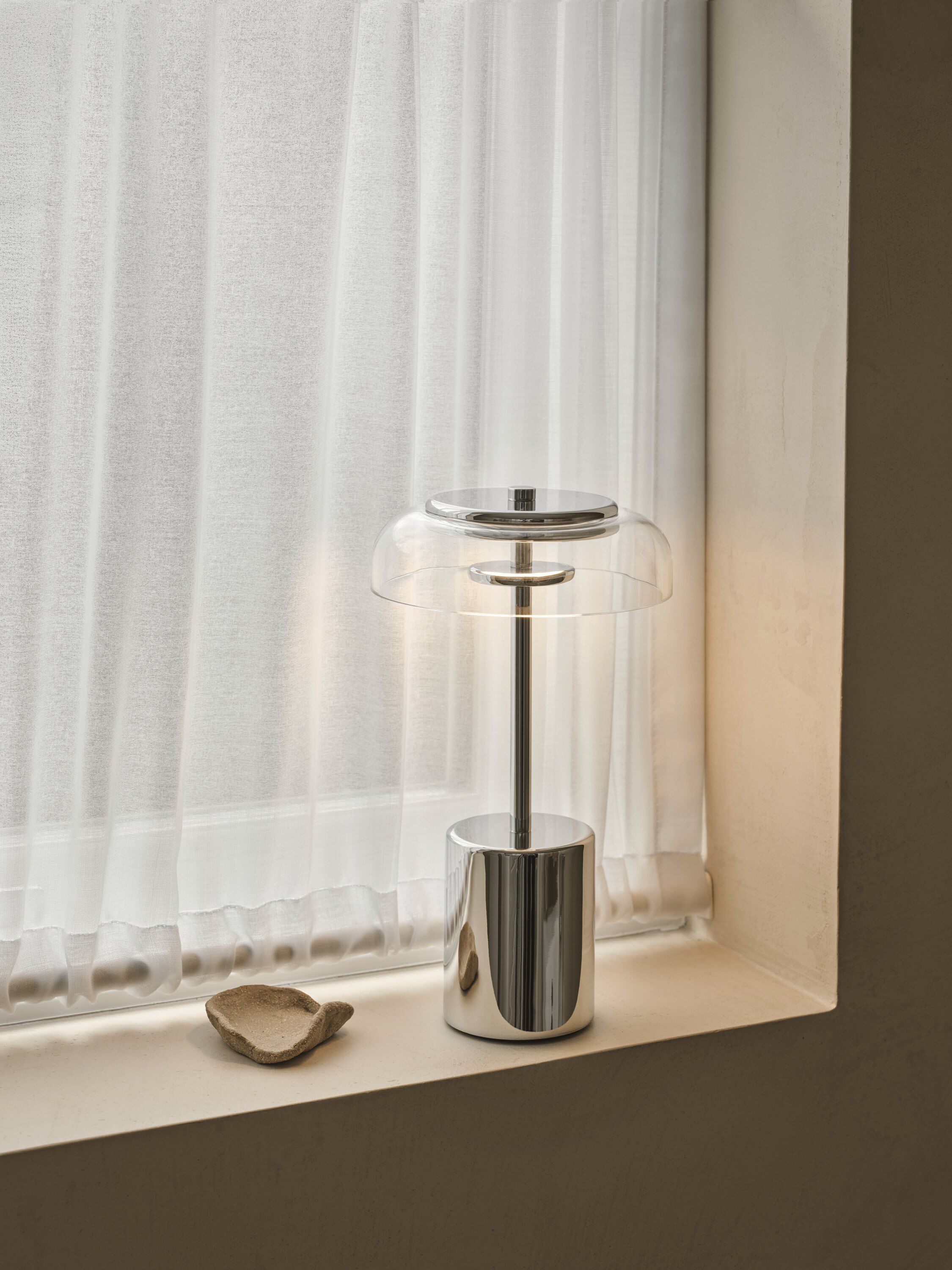 Blossi Table Mini, portable, chrome / clear