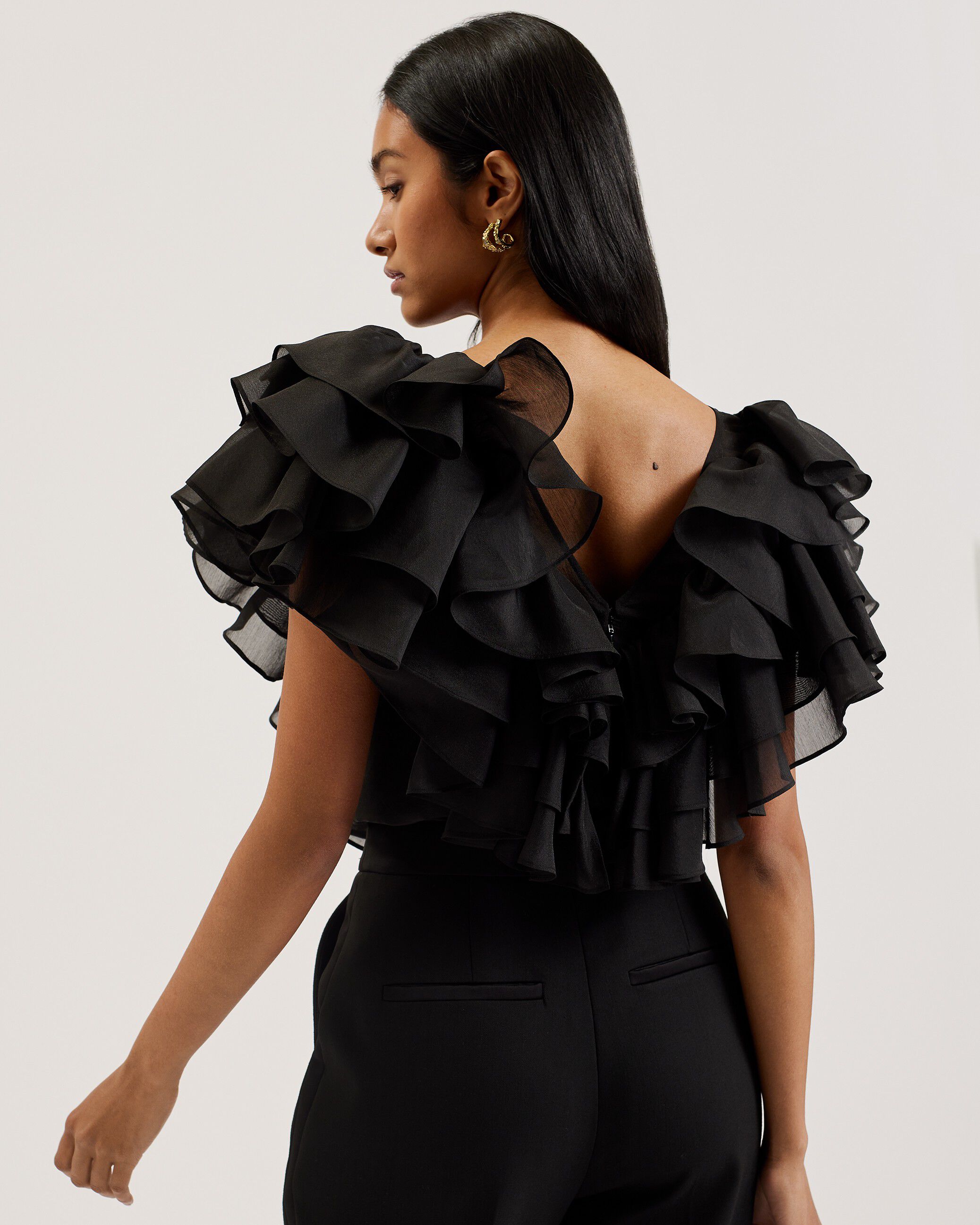 CALONDA Oversized Frill Sleeve V Ne