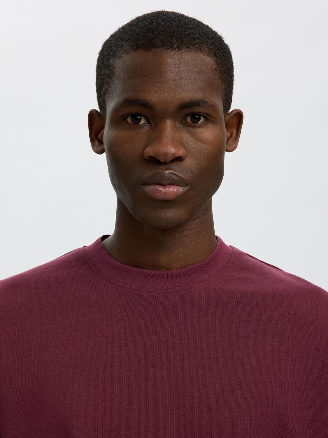 Slmlooseoscar Ss O-Neck Tee Noos