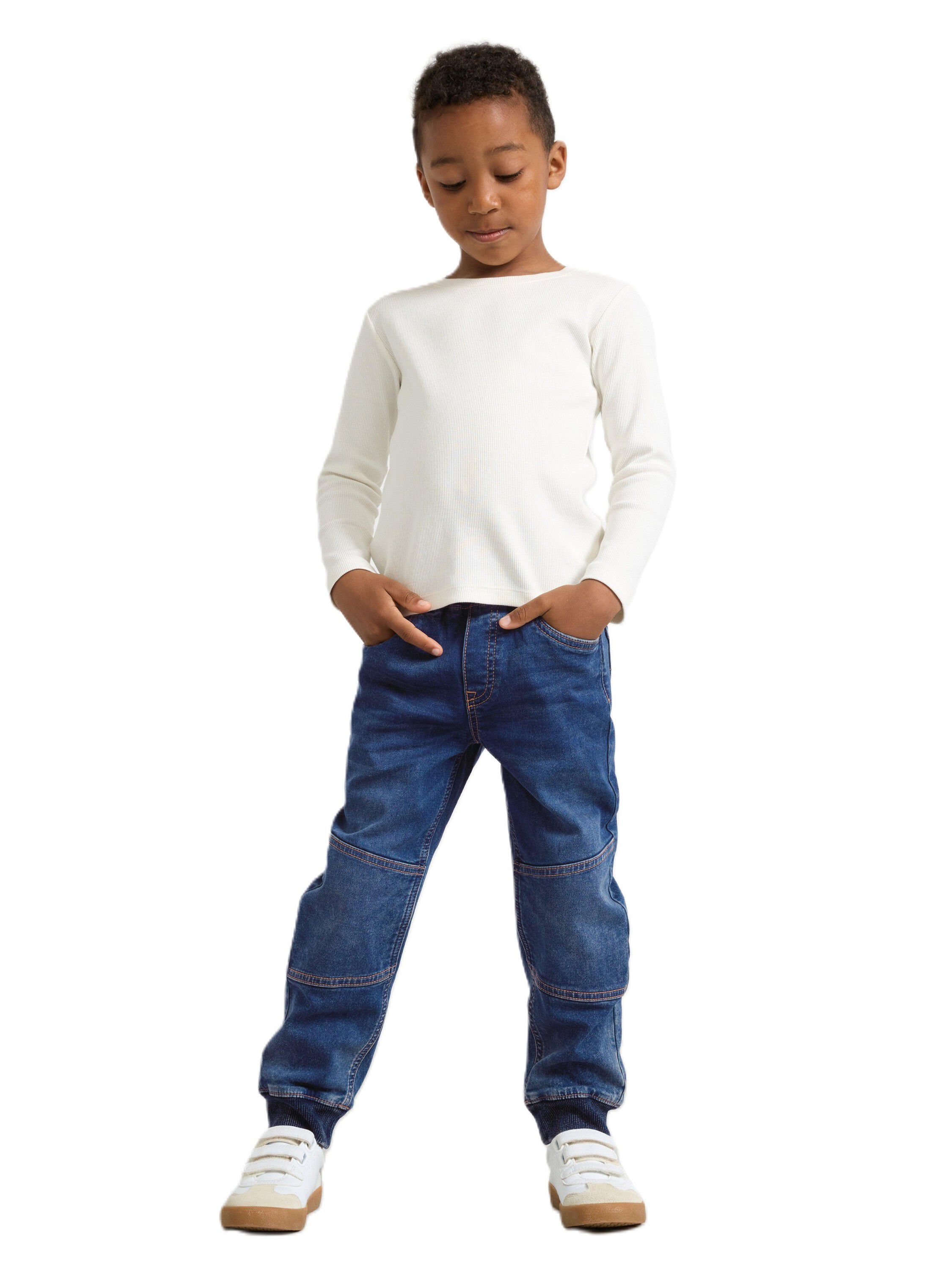 Comfy and stretchy pull-up jeans in