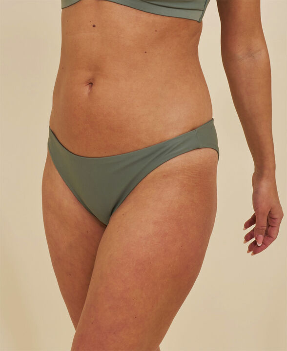 Batur rynket bikinitruse