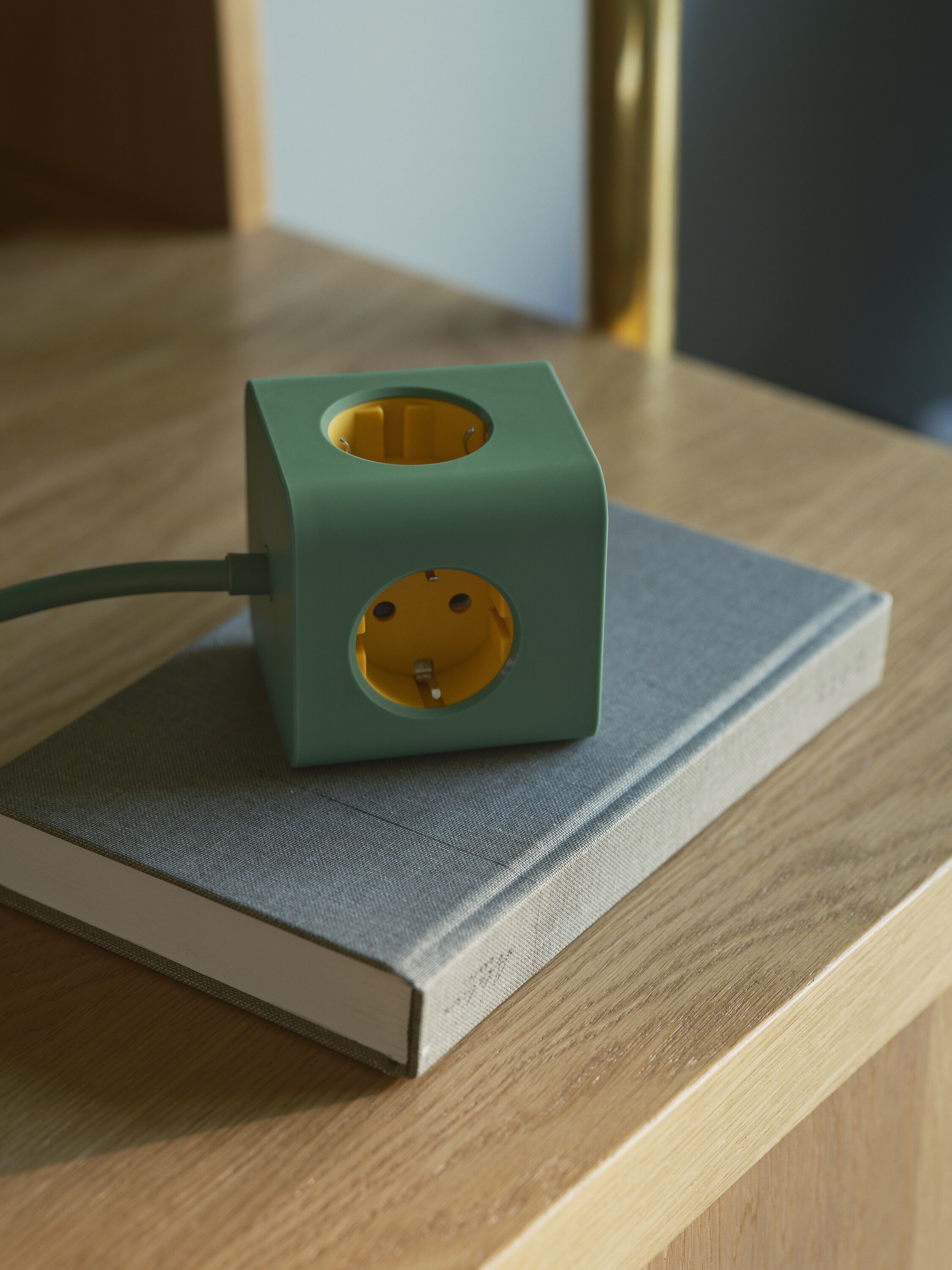 Ampie wired Kraftverk med flere stikkontakter