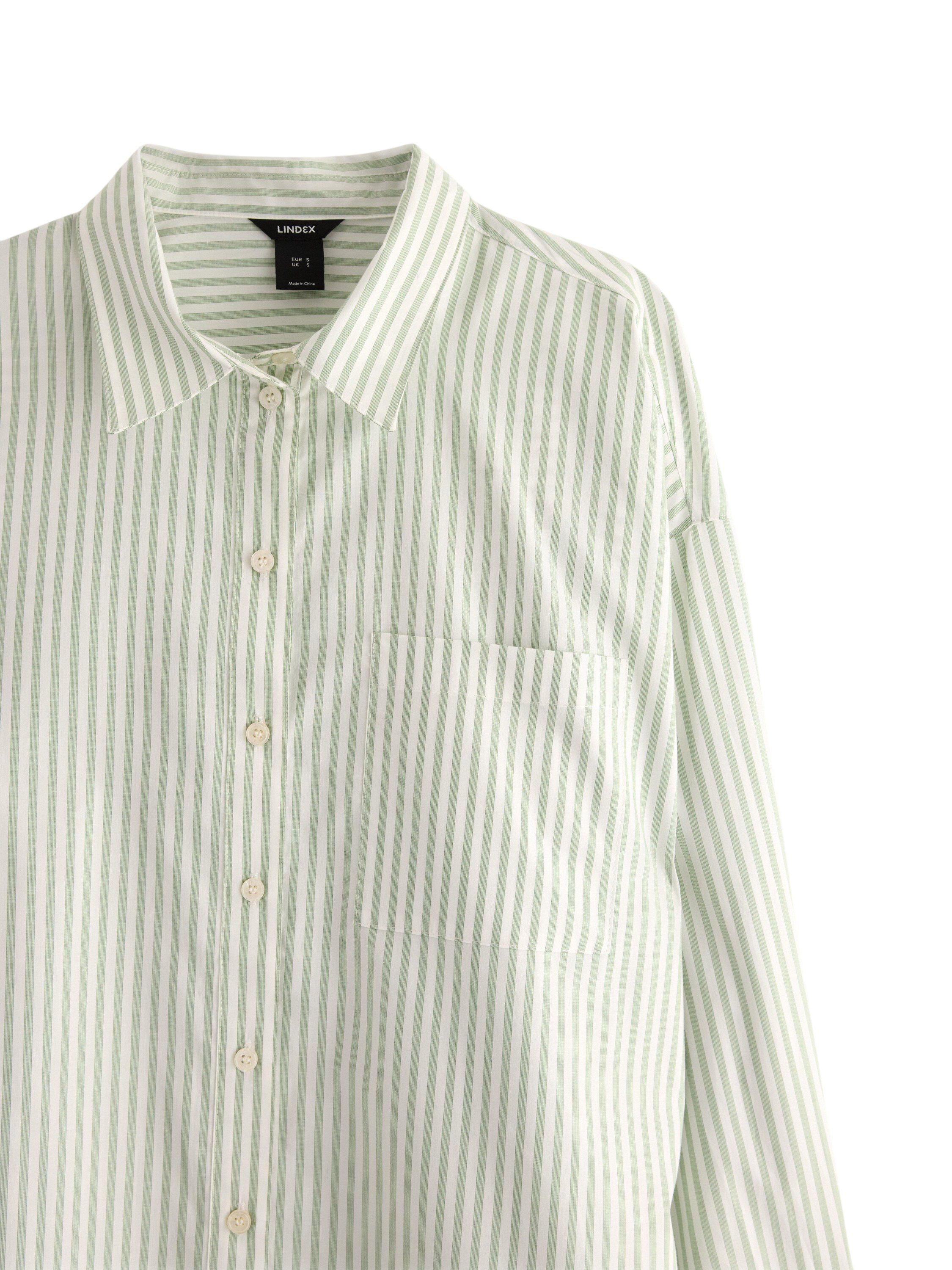 Oversized skjorte med lange &aelig;rmer