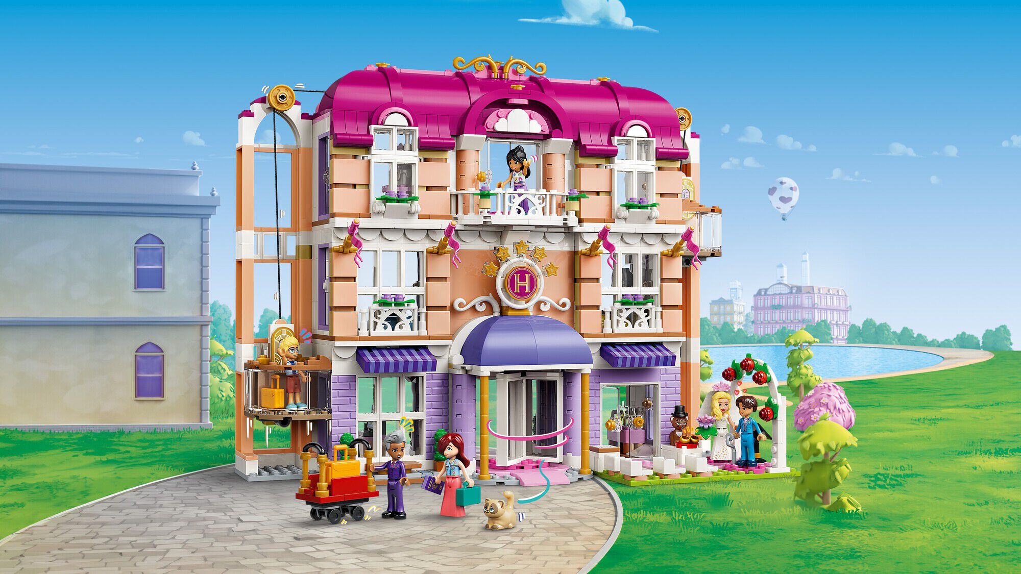 Heartlake City Grand Hotel 42704