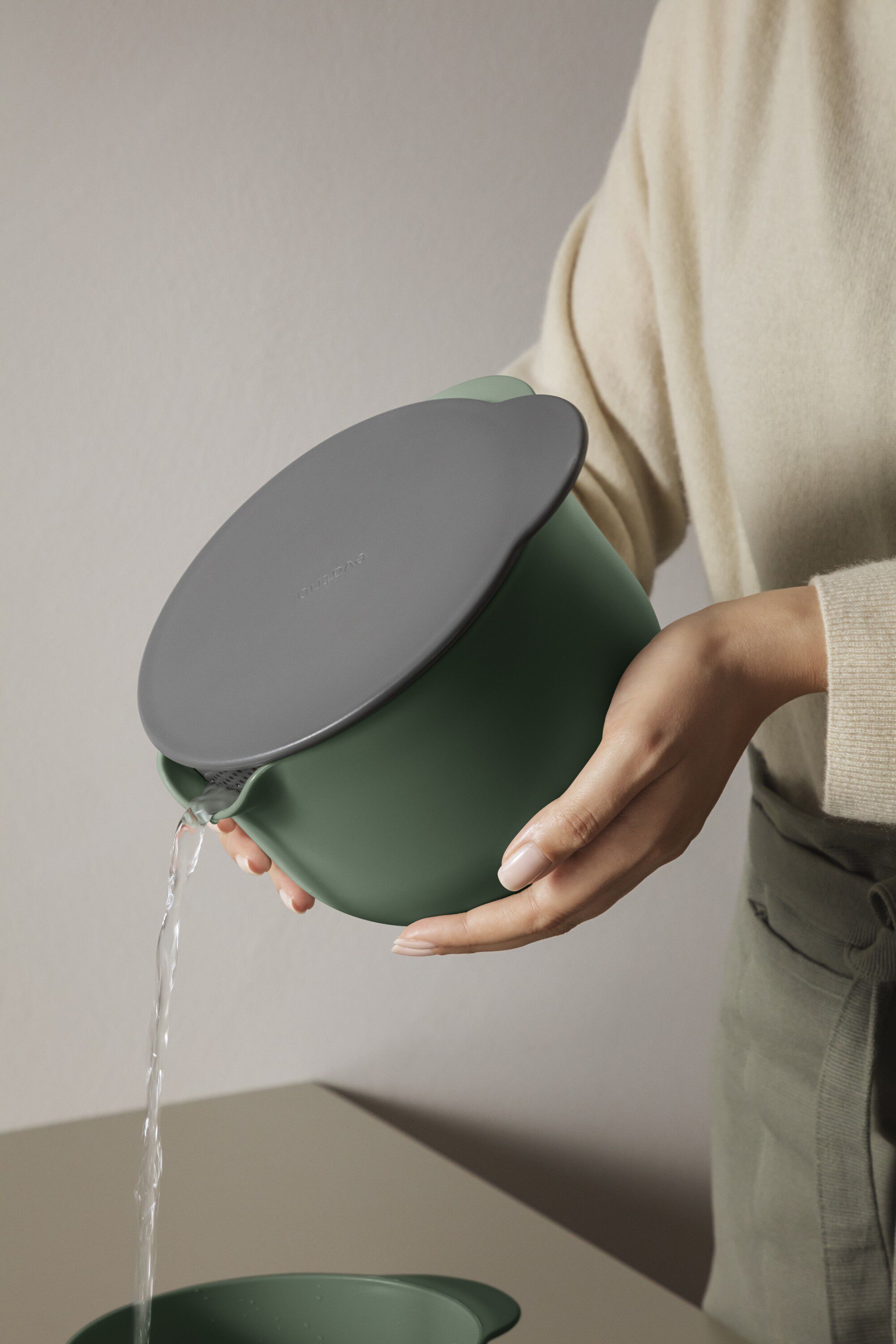 L&aring;g Eva r&oslash;resk&aring;l 2l &Oslash;17 cm