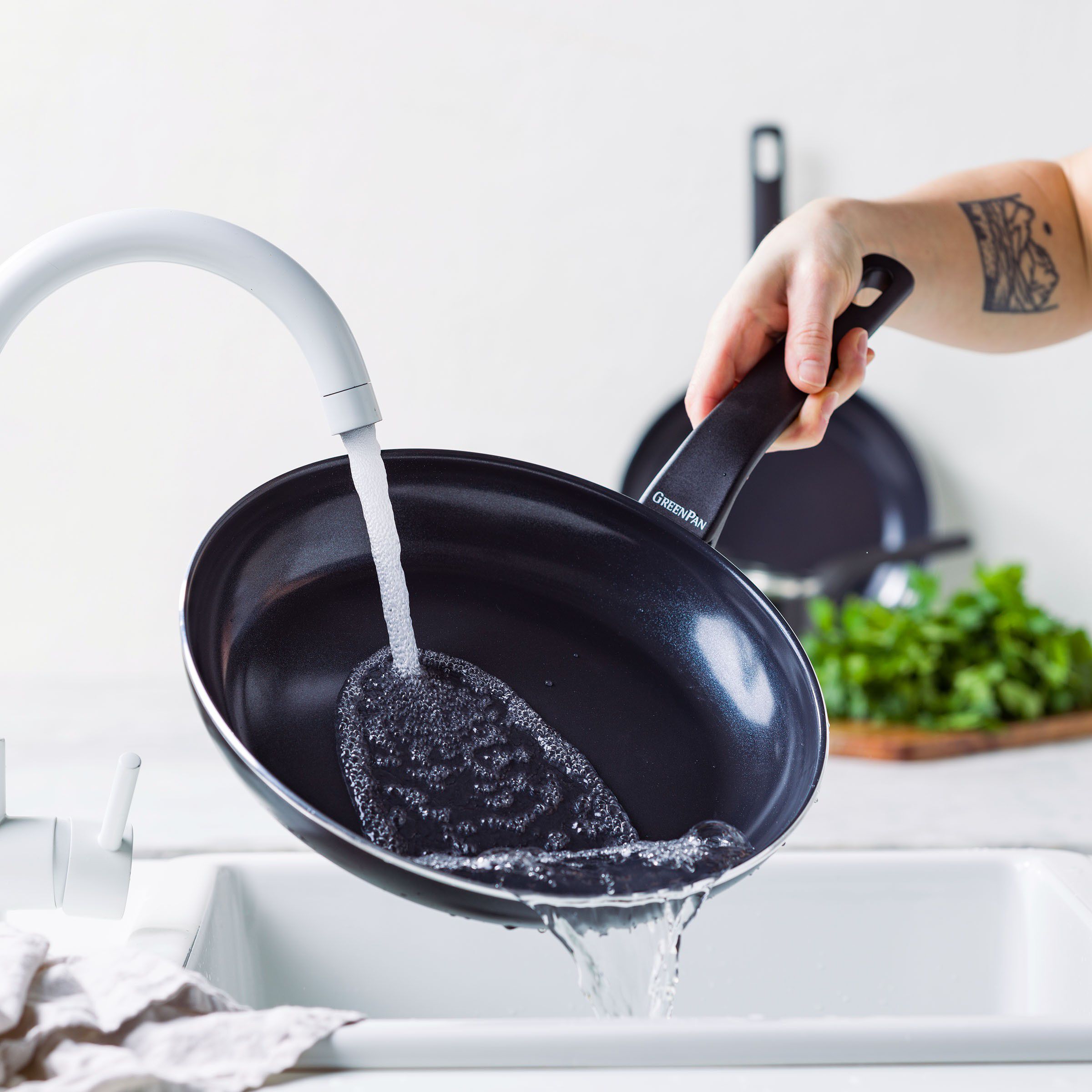 GP-ESSEN FBl Alu Perf-ind opn fry set 2pc 20+28