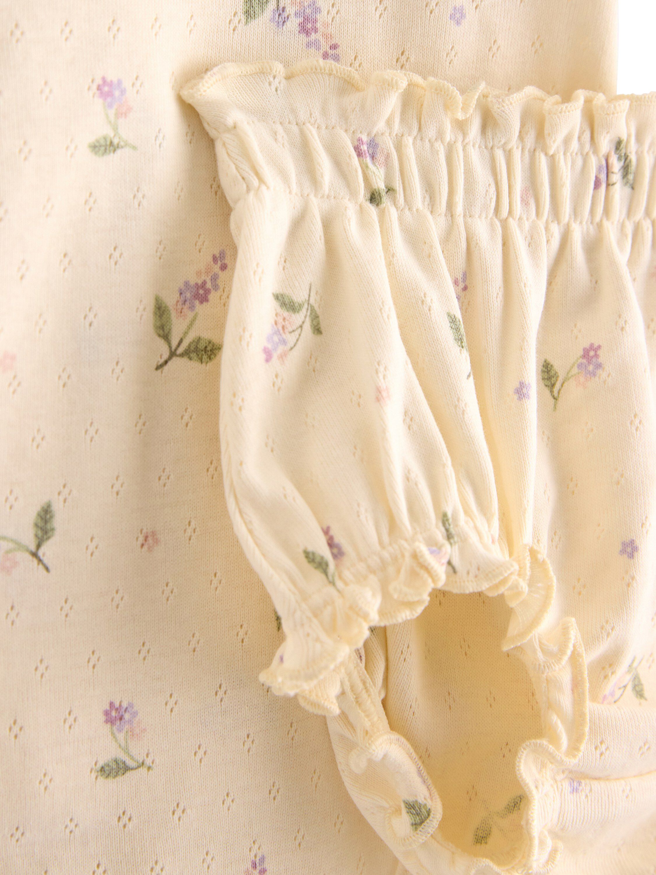 Sett i pointelle med en kortermet s