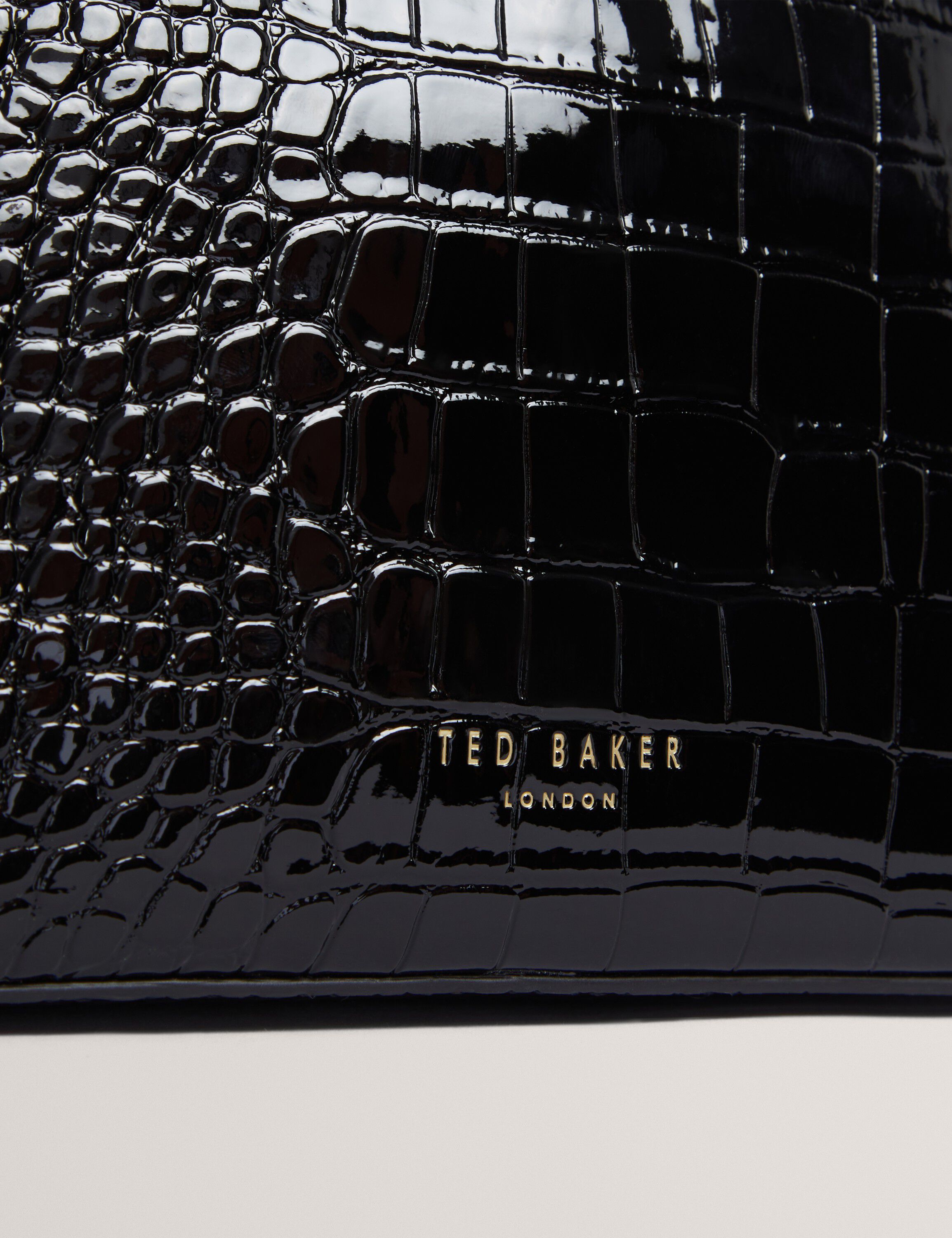 VALMMA Croc Effect Small Washbag
