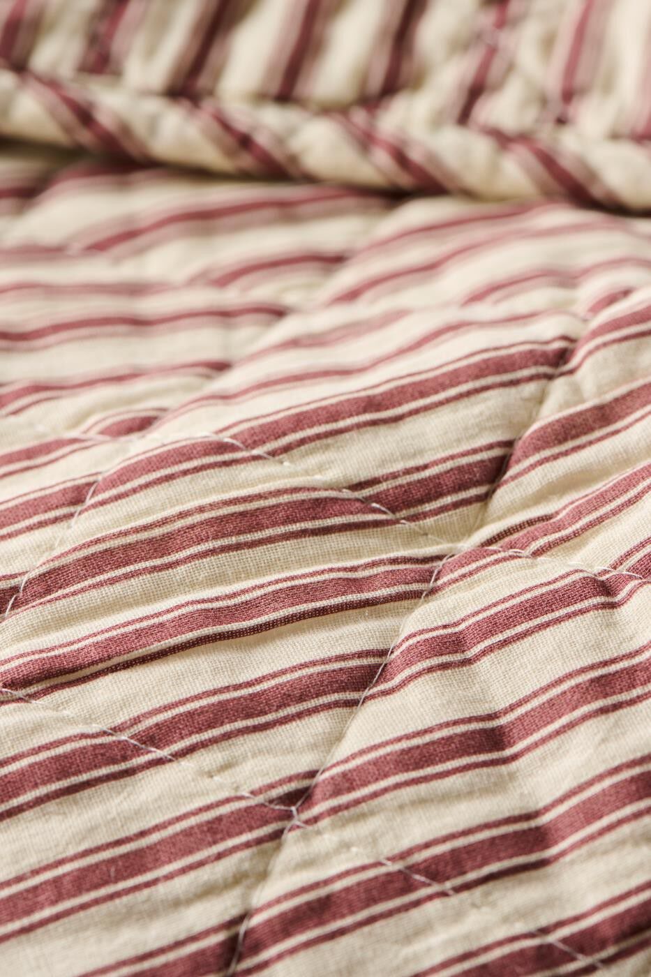 Quilt sand m/dusty plum striber