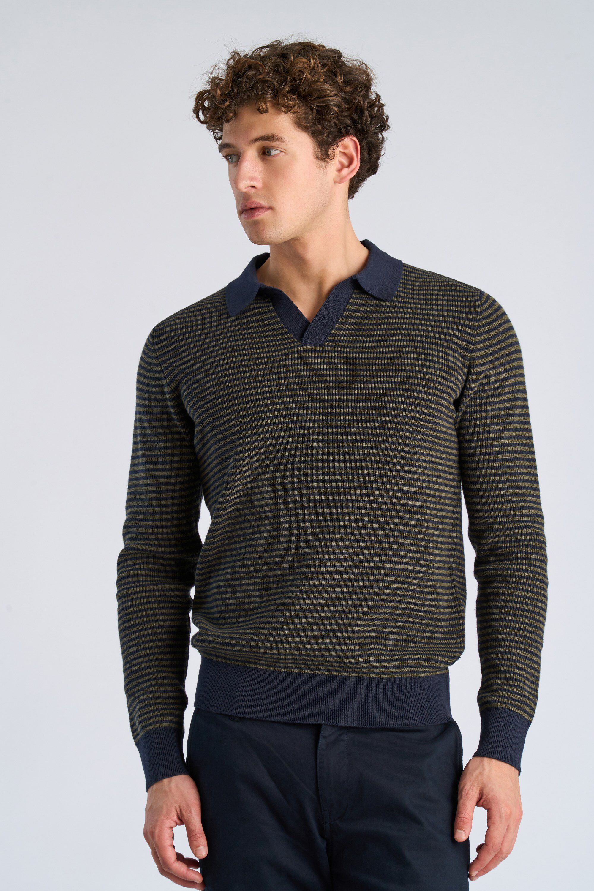 Recycled v-neck polo knit L/S