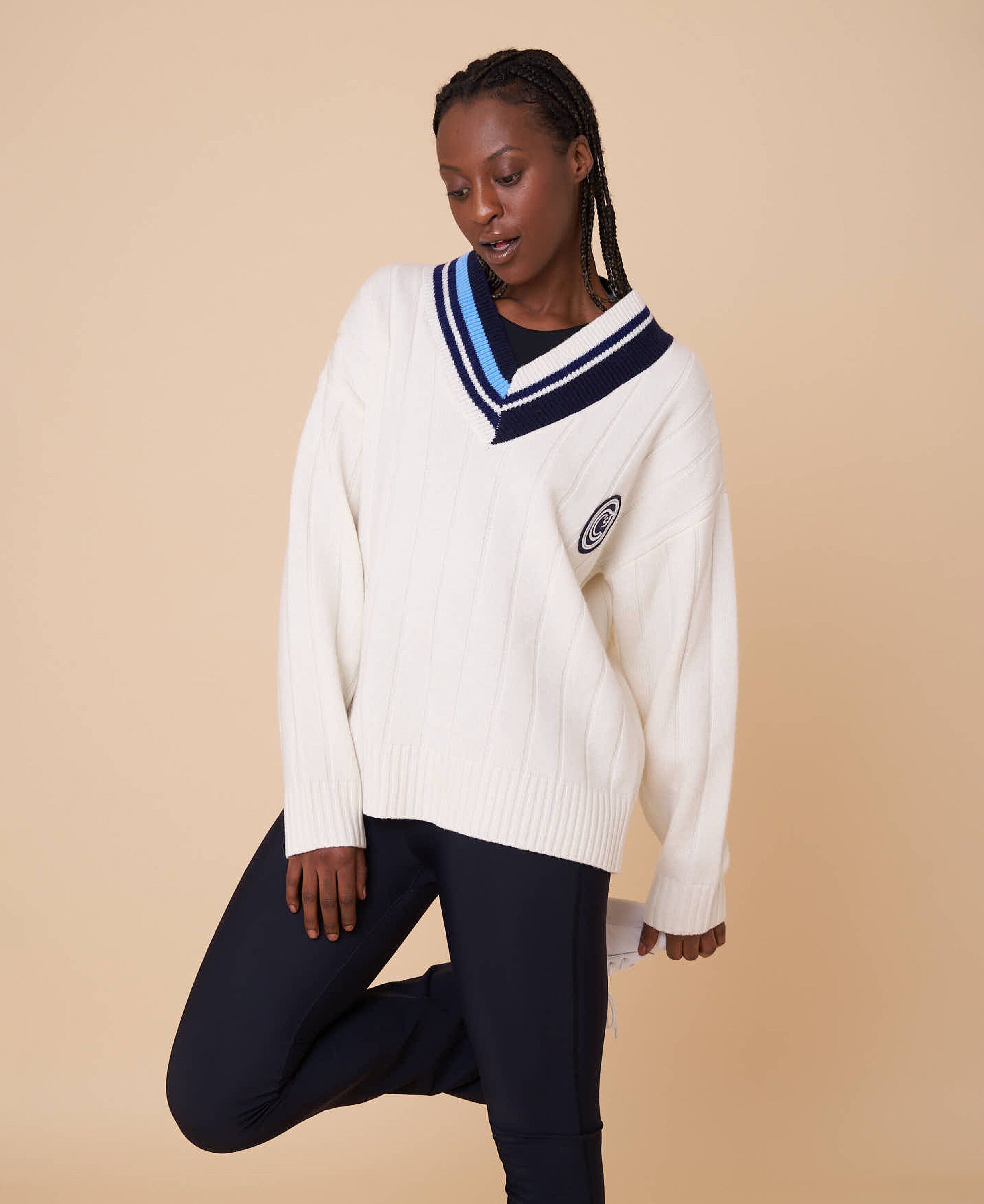 Center Court chunky v-neck sweater - Pearl