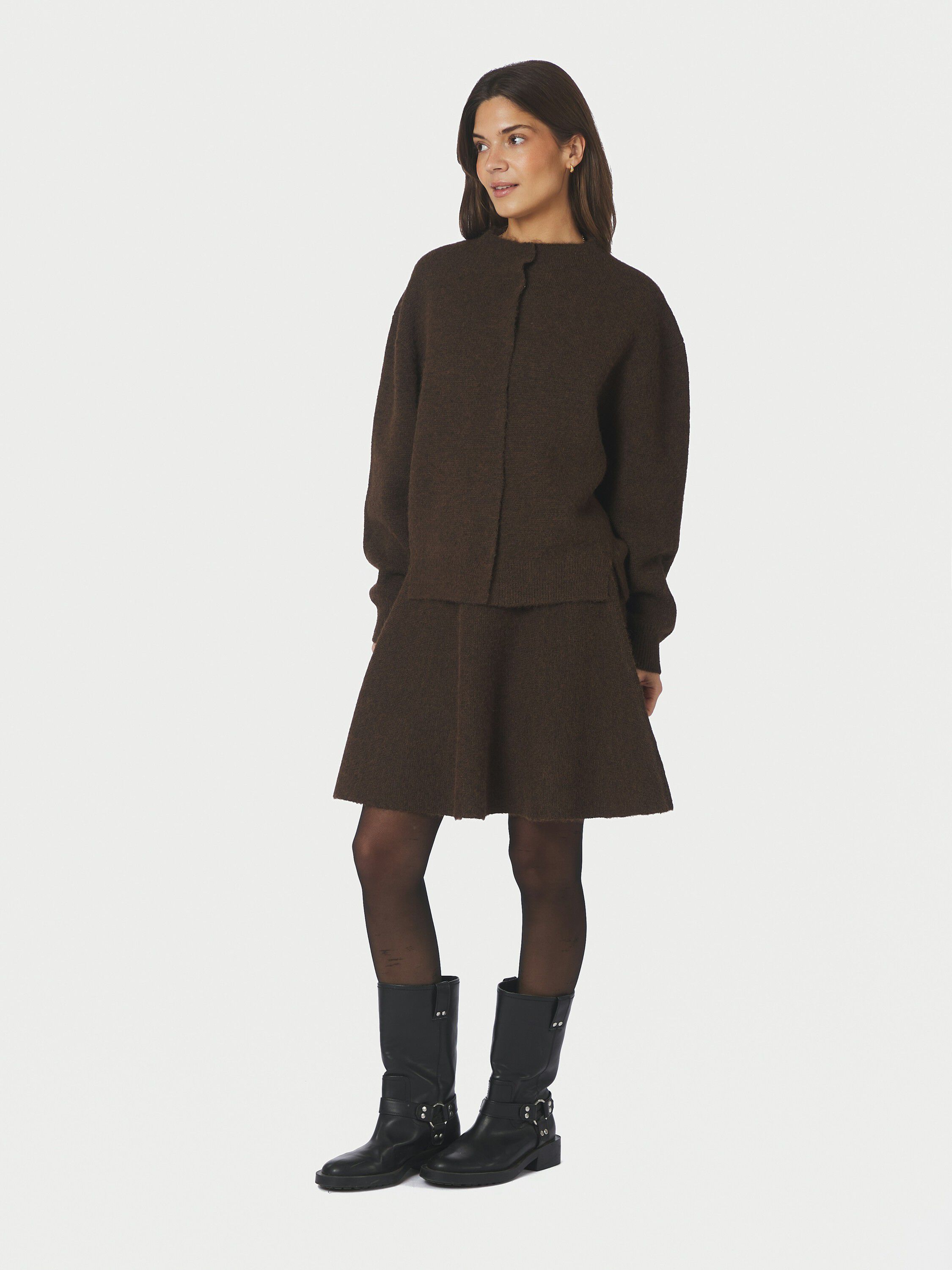 Renata Fluffy strikket skj&oslash;rt