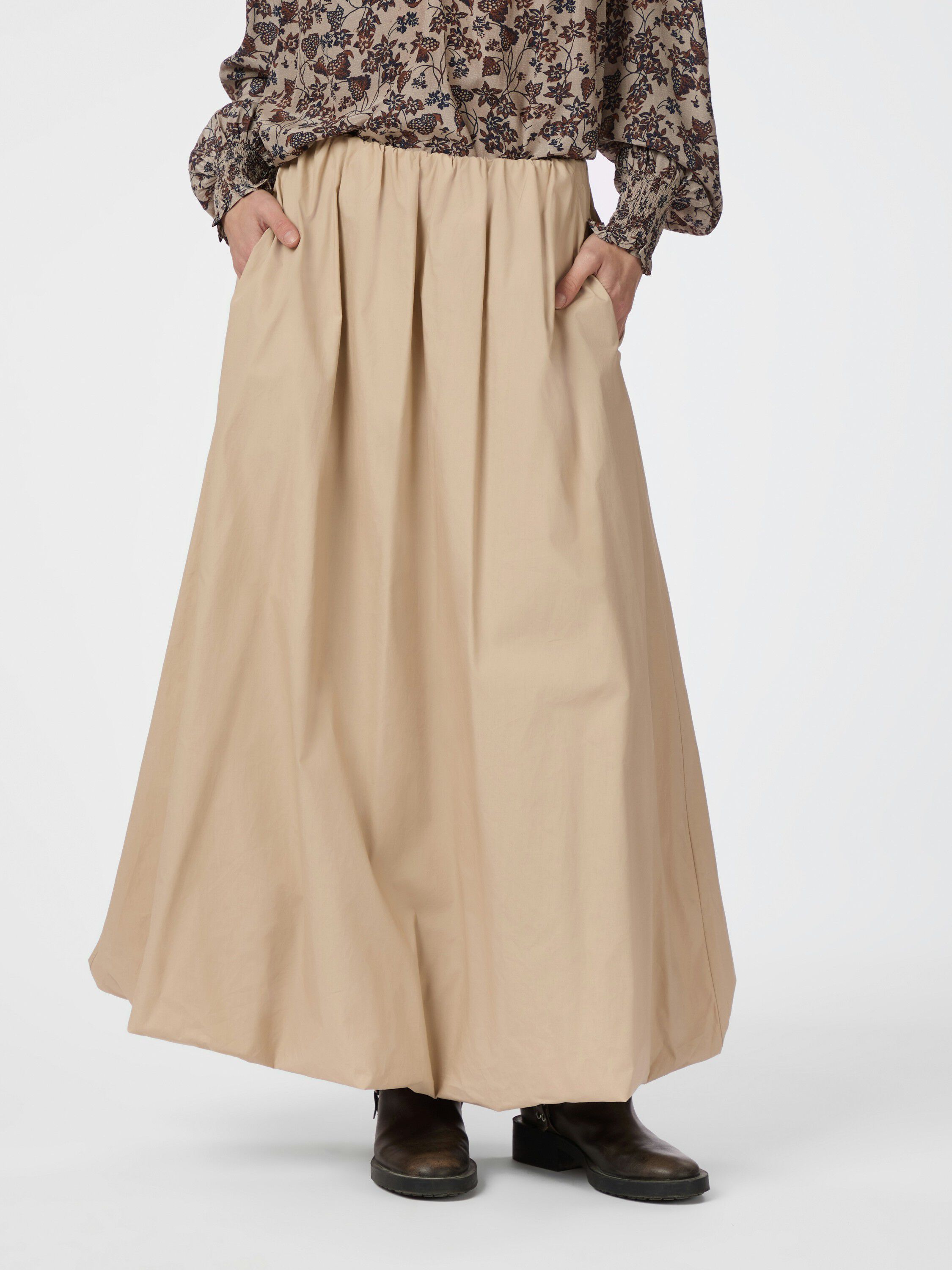 Ober Long Balloon Skirt