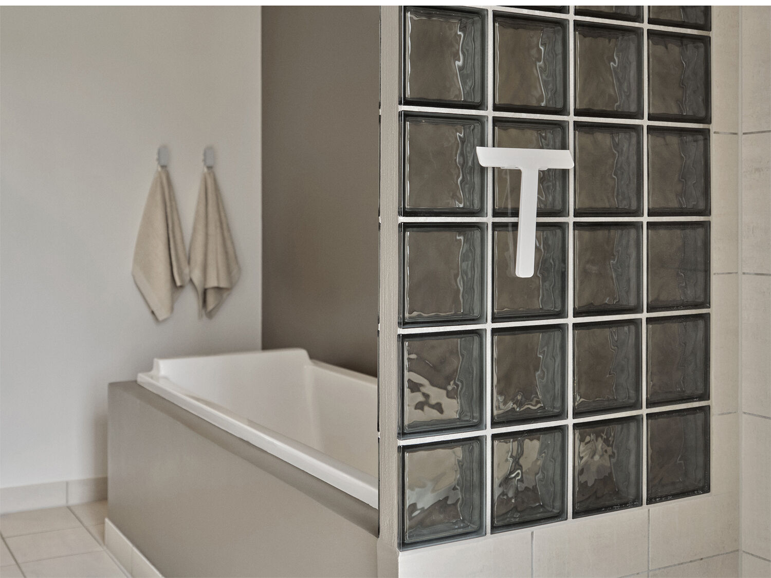 Skraper m. holder Ume White