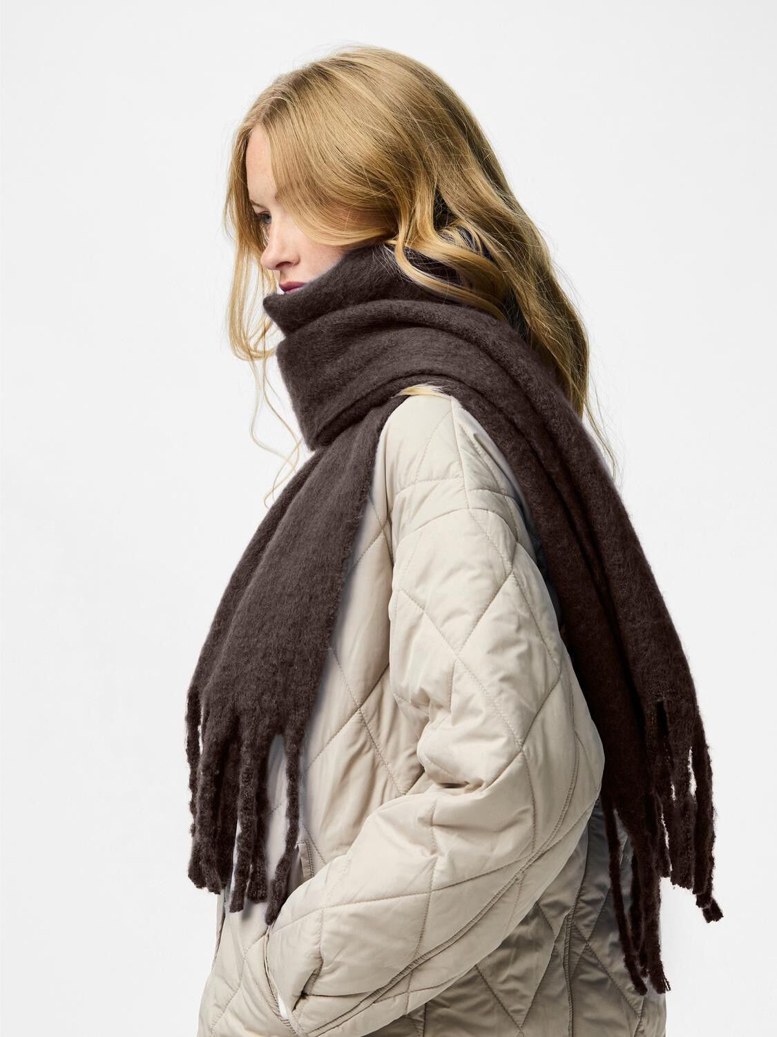 PCNIKITA LONG SCARF NOOS BC