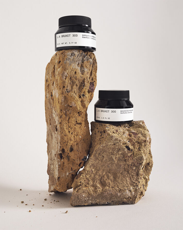 303 Exfoliating Herbal Peel