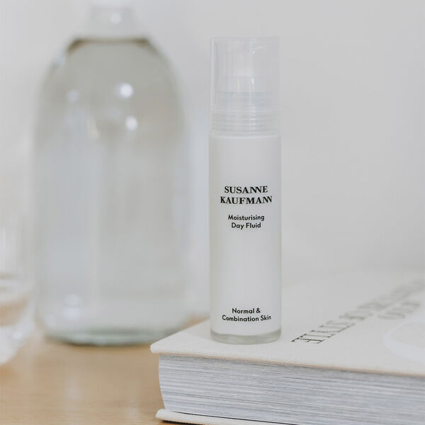 SK MOISTURISING DAY FLUID 50 ML