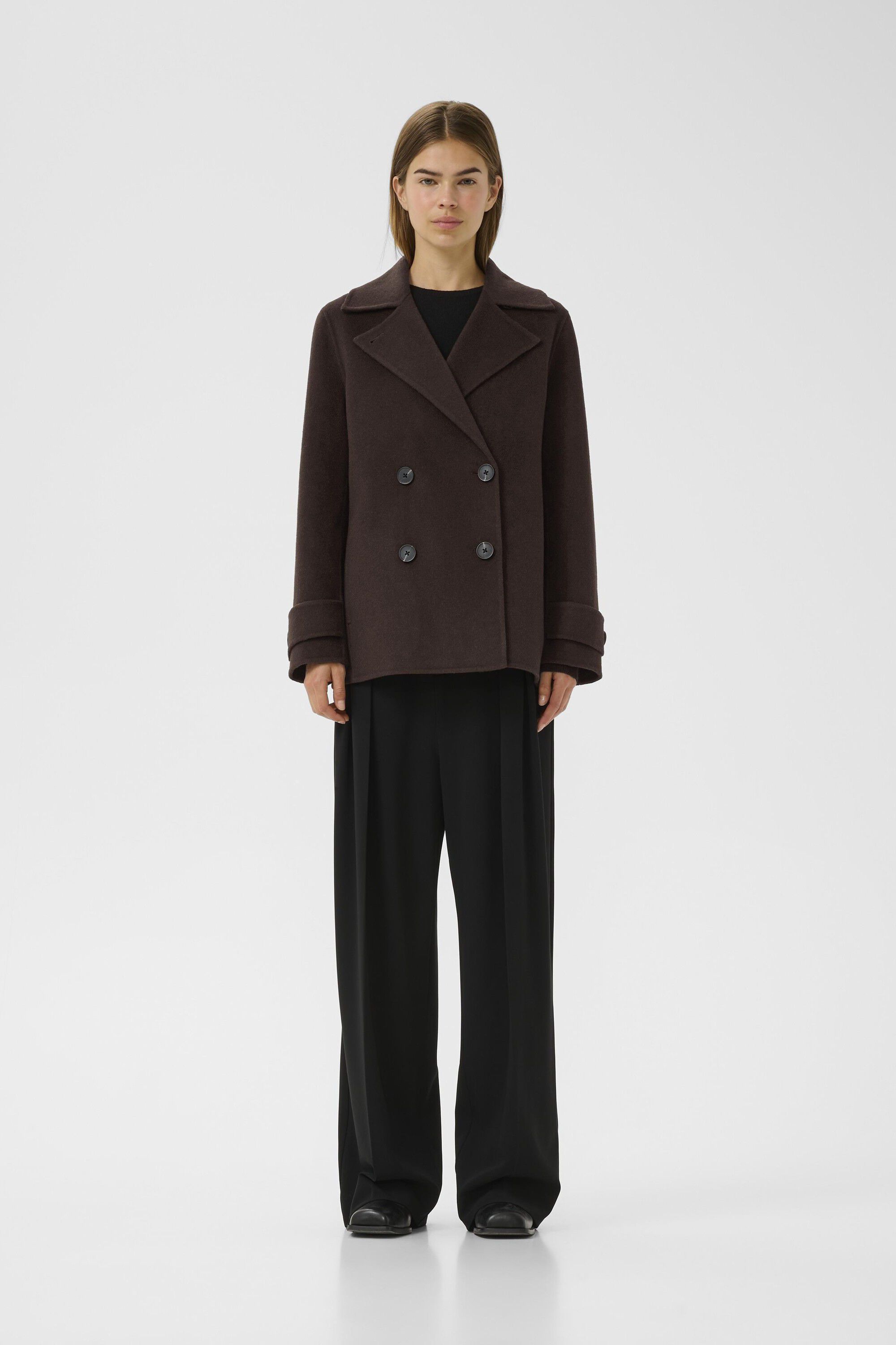 MannaIW Outerwear Premium