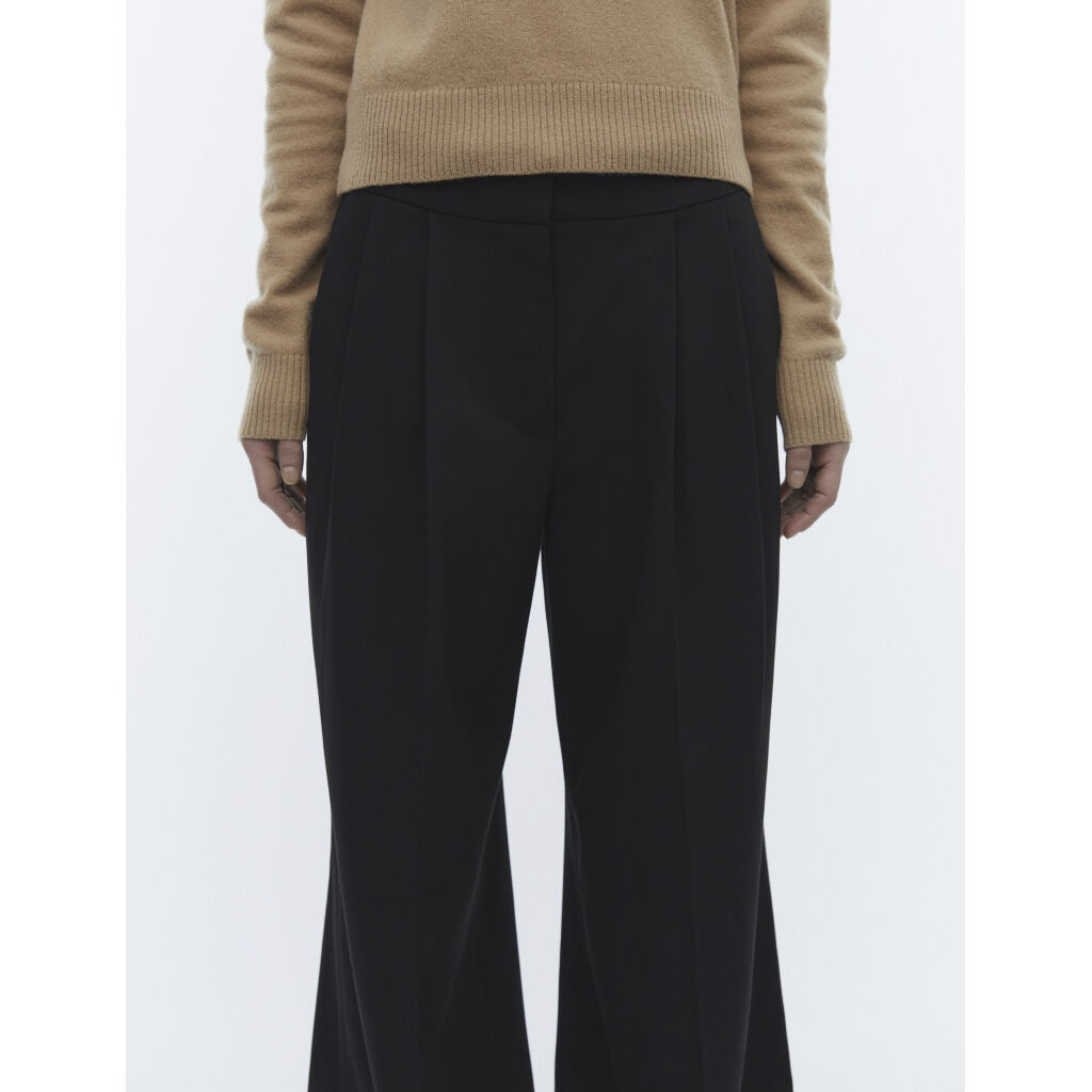 2ND Miles - Daily Sleek