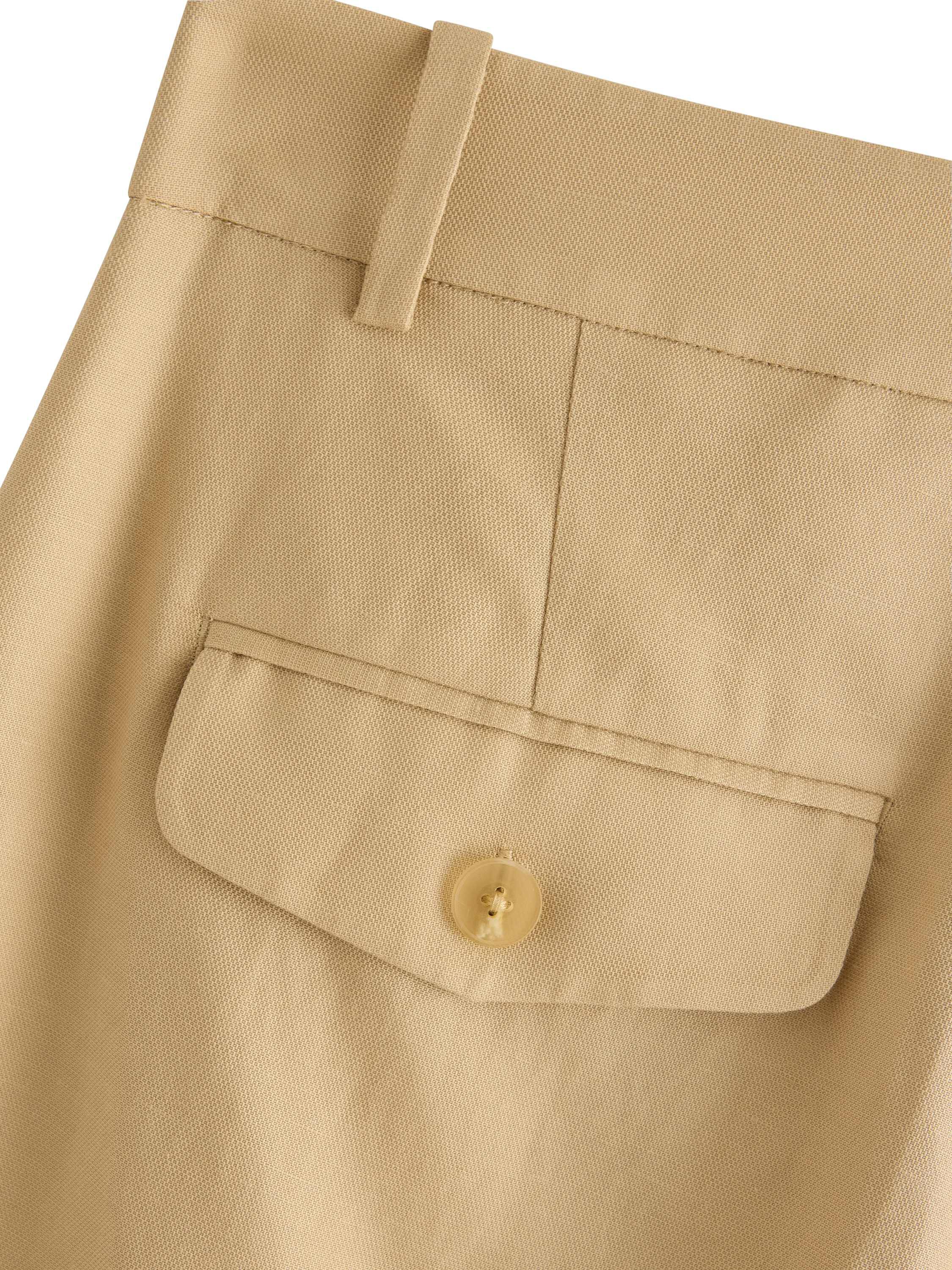 Bukser med medium h&oslash;y midje og ekst