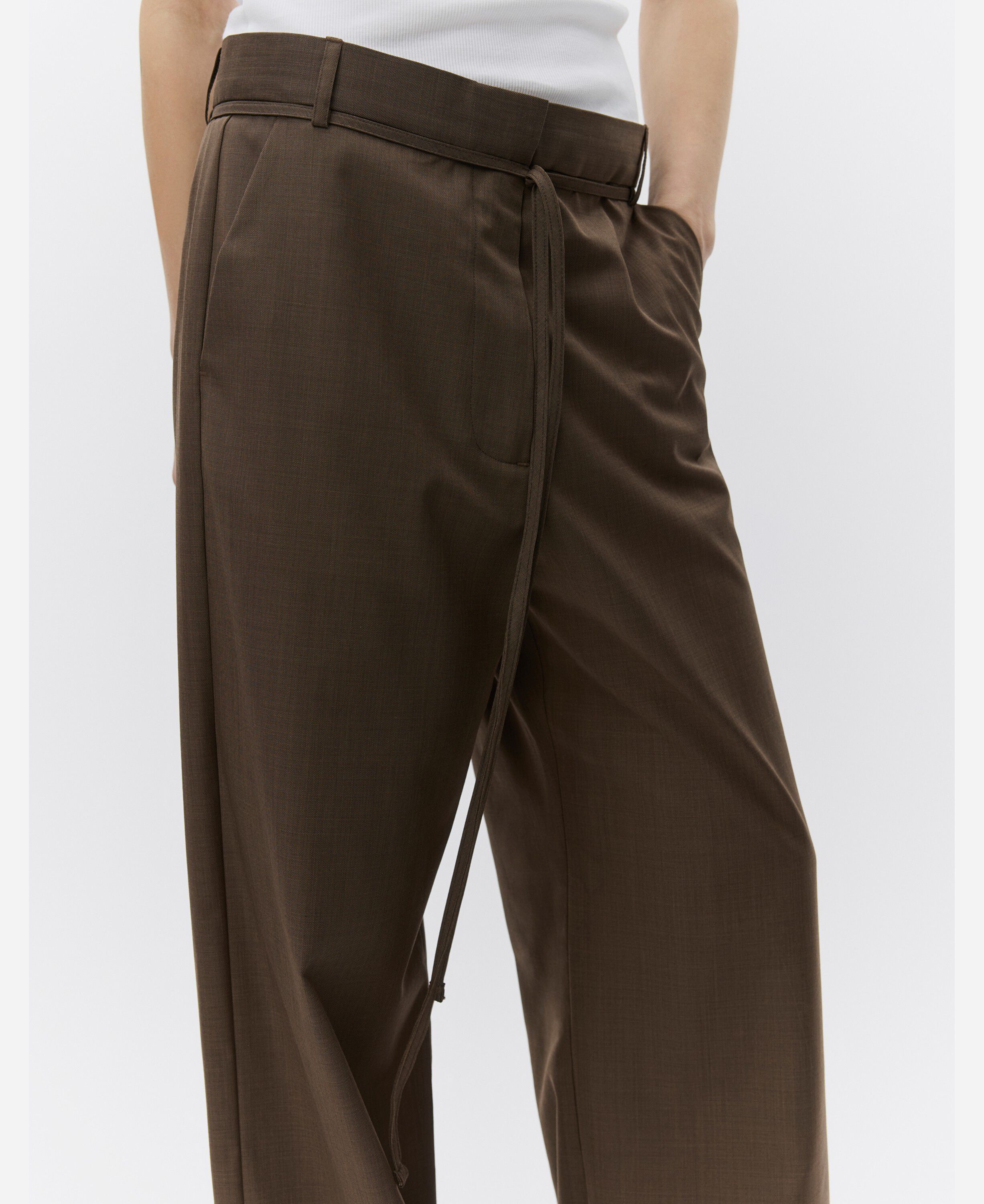Pam - Classic Suiting