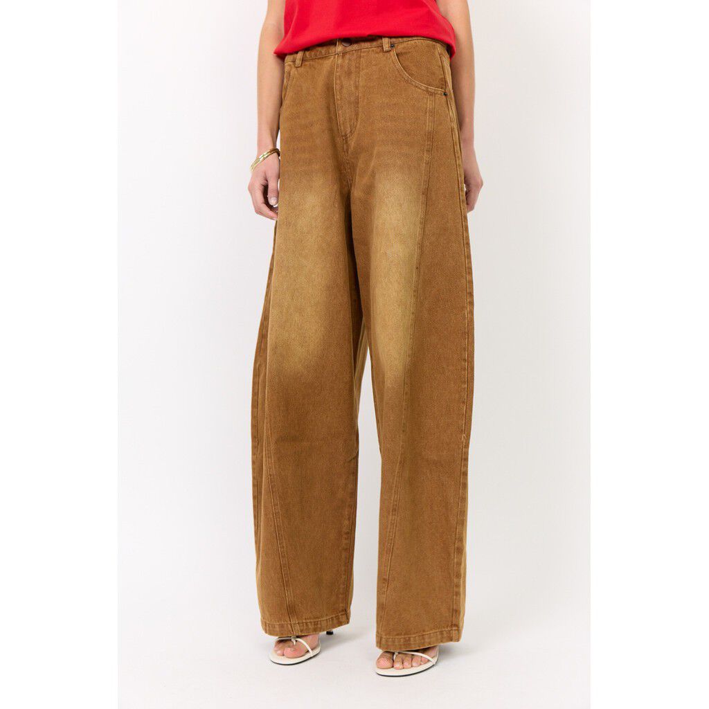 Renata Barrel Jeans