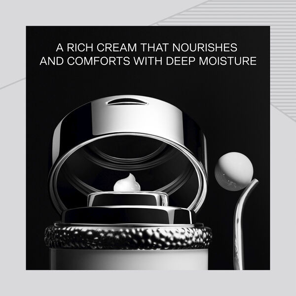 White Caviar Eye Extraordinaire