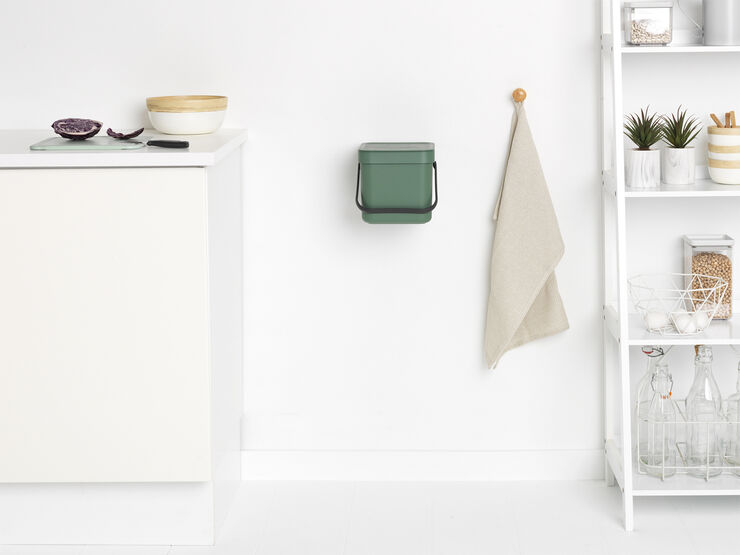 Affaldsspand m/låg sort.kon. 6 ltr.