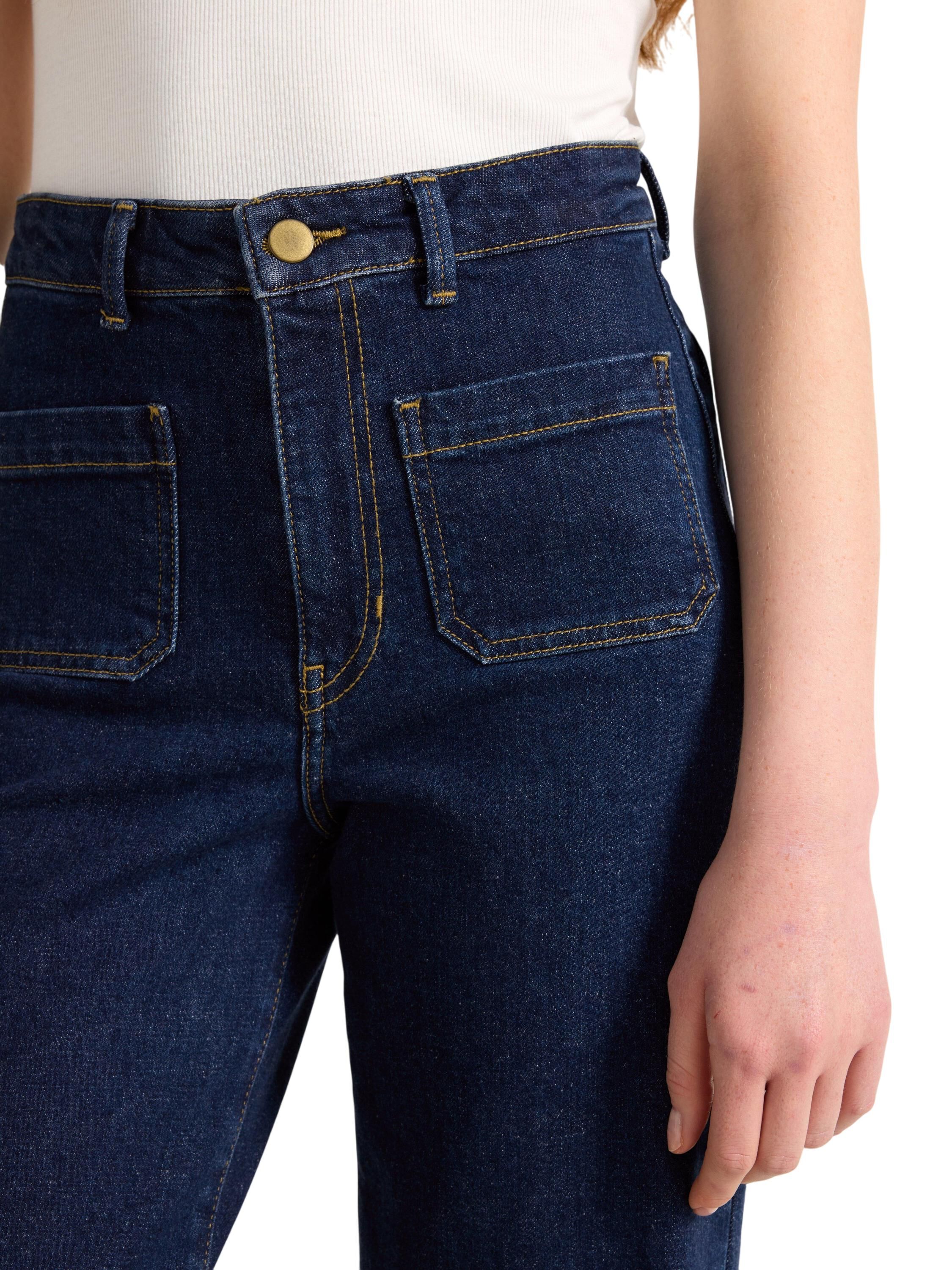 Jeans med h&ouml;g midja i bomullsdenim