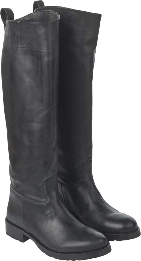 Leather riding boot