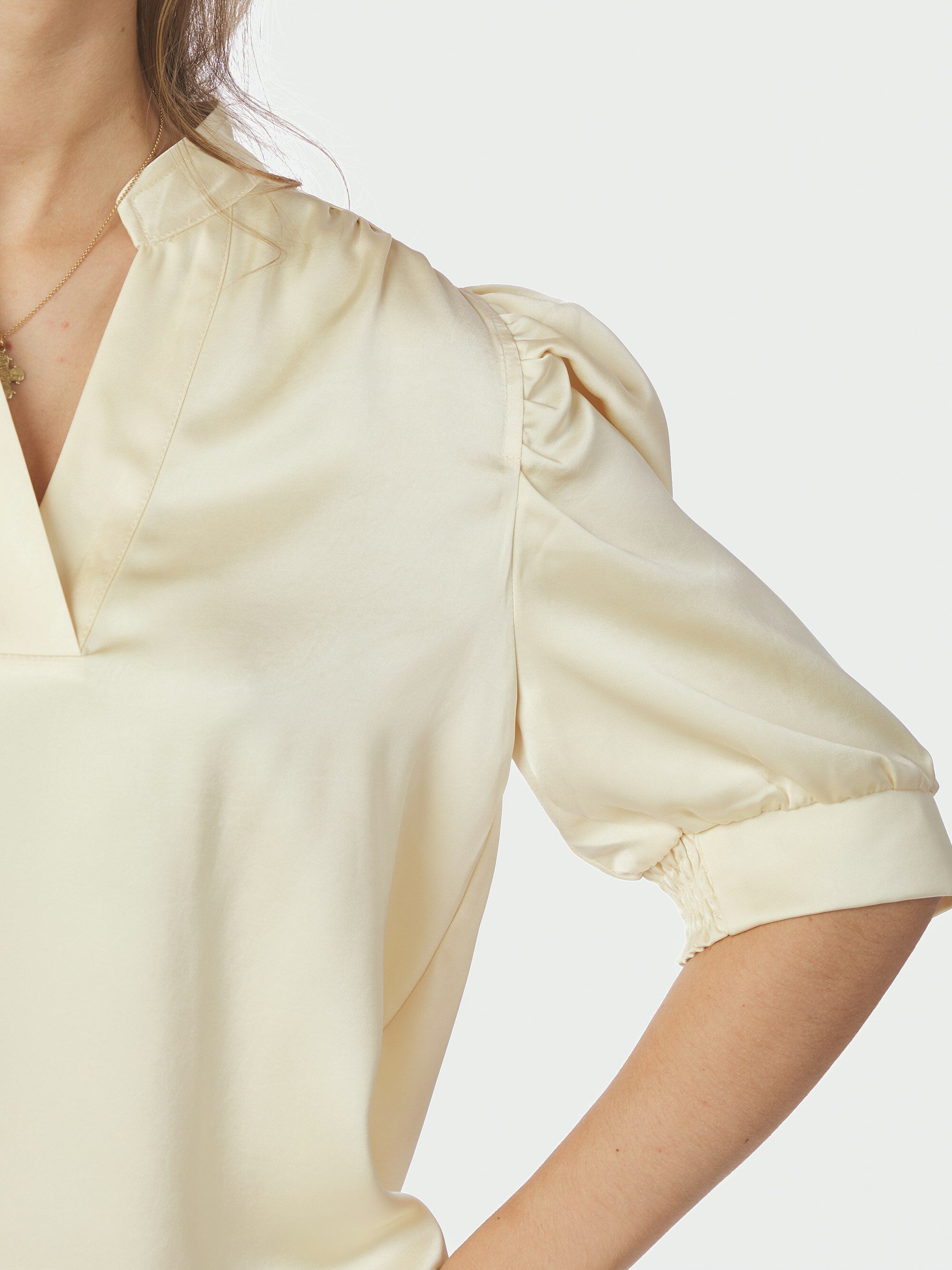 Roella Heavy Sateen Blouse