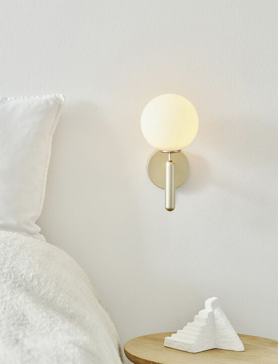 Miira Wall, brass / opal