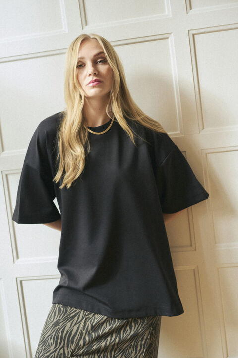 KAjenny Slit T-Shirt