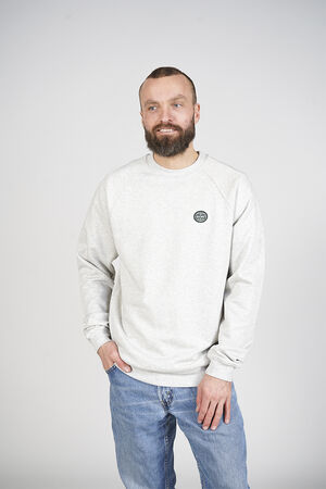 GLOBE MEN'S TVÆRS CREWNECK