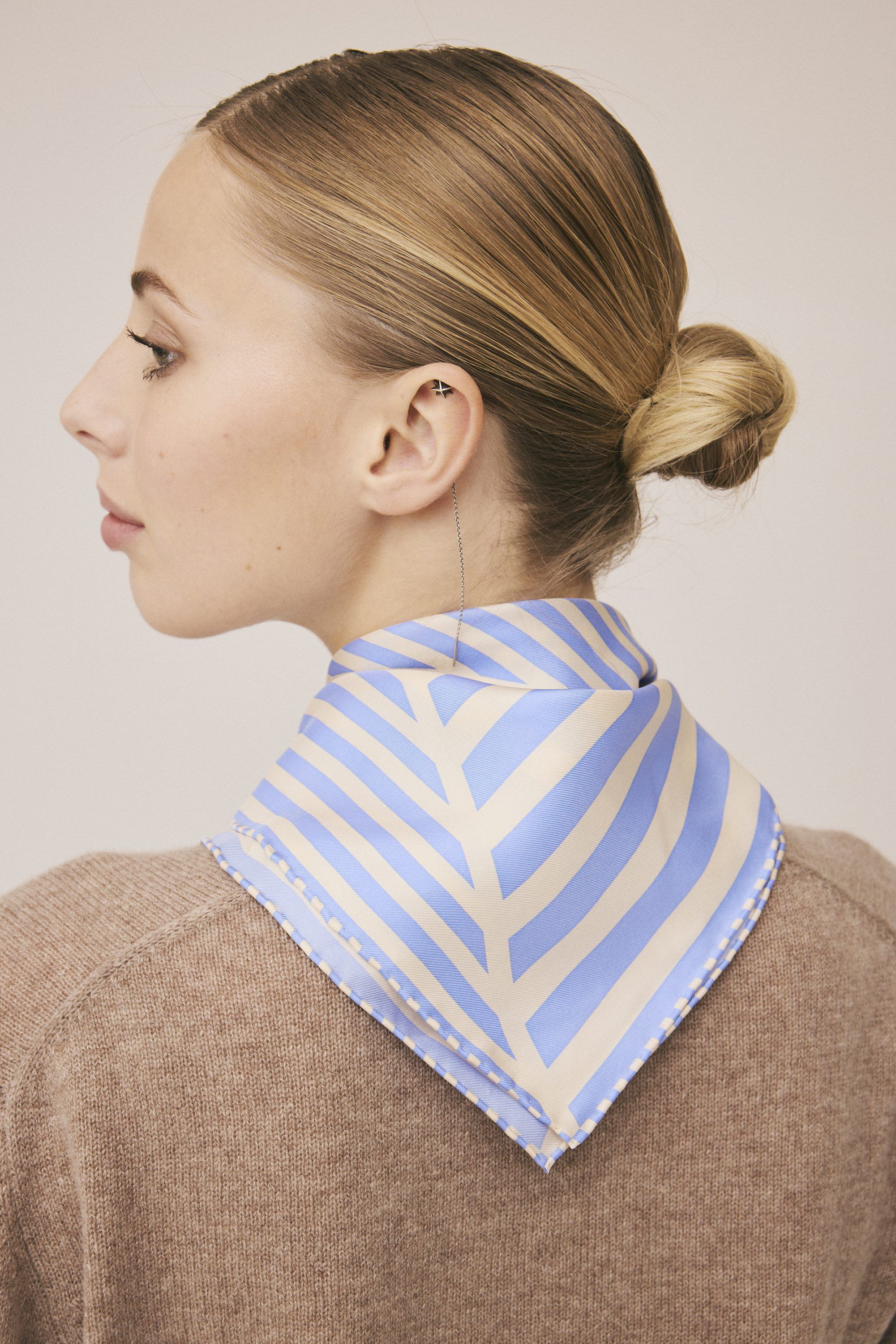 Geometric Scarf 100% Silk - 61x61cm