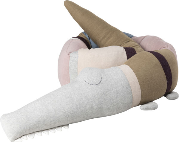 Strikket pude, Sleepy Croc, birchbark rose mix